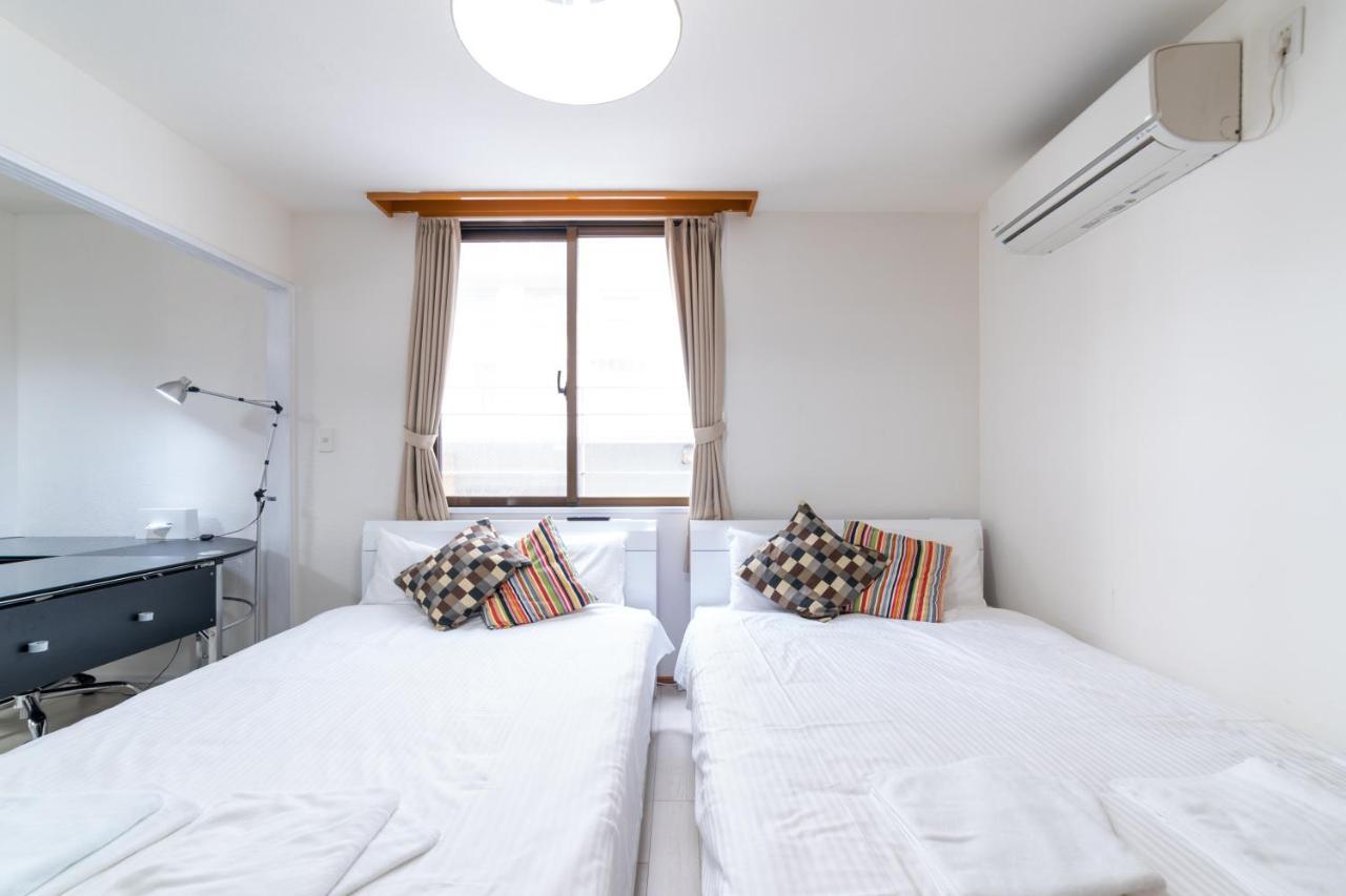 Izumisaki Terrace402 Aparthotel นาฮะ ภายนอก รูปภาพ
